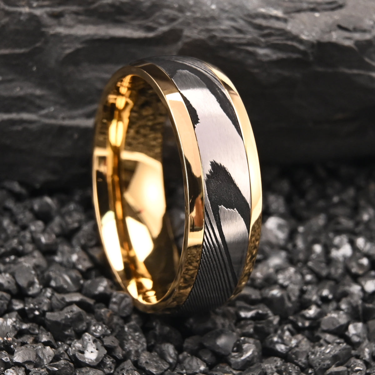 Bague en acier damassé doré de 8 mm pour homme - Alliance - Bijou tendance - Bague de fiançailles-zoom-4