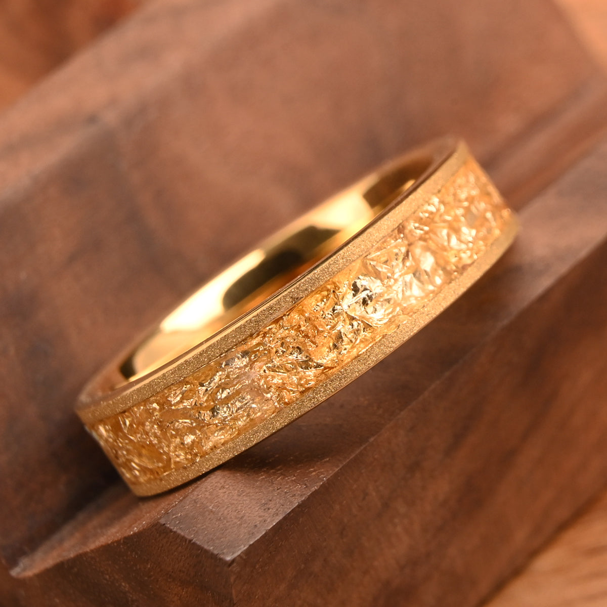 6MM Gold Color Tungsten Carbide Ring Men's Wedding Bands inlaid with Gold Foil 18K Gold Plated Men's ring, wedding engagement rings-zoom-2