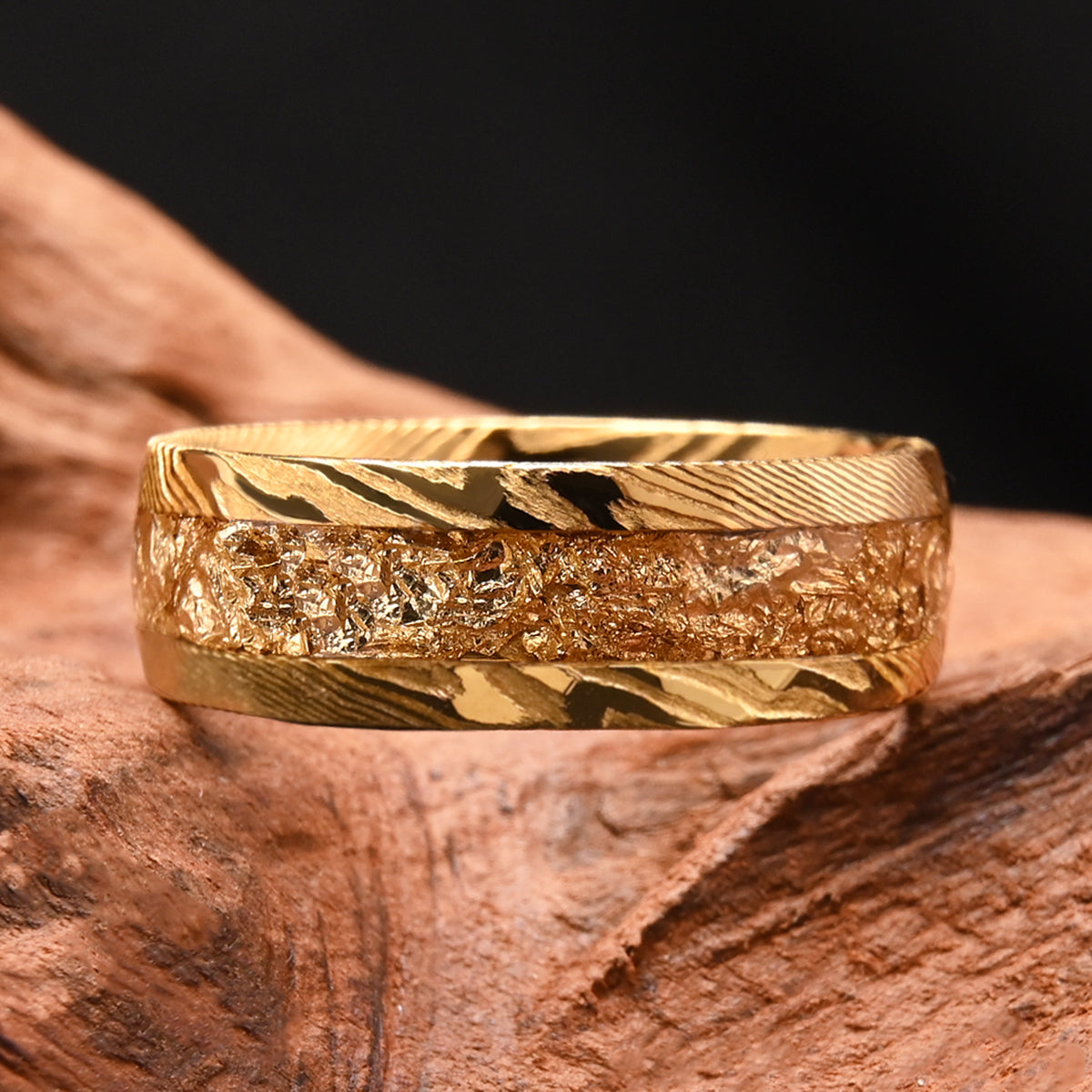 Bague en acier damassé doré de 8 mm, alliance pour homme, incrustée de feuilles d'or, bijou fantaisie, bague de fiançailles, alliance, cadeau raffiné, confort optimal-5