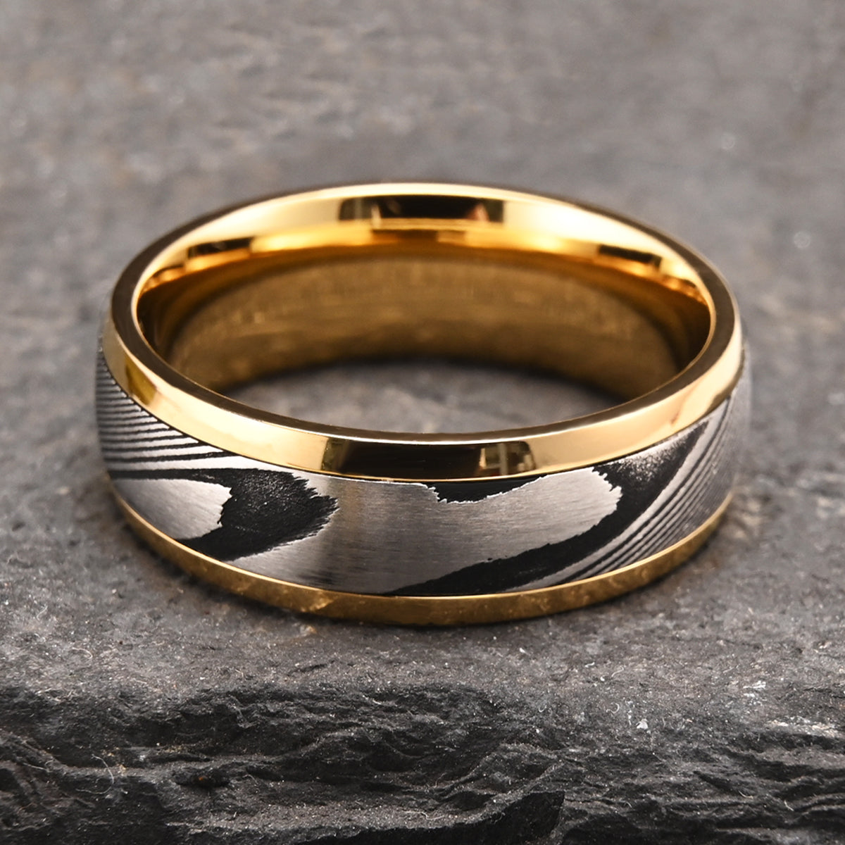 Bague en acier damassé doré de 8 mm pour homme - Alliance - Bijou tendance - Bague de fiançailles-3