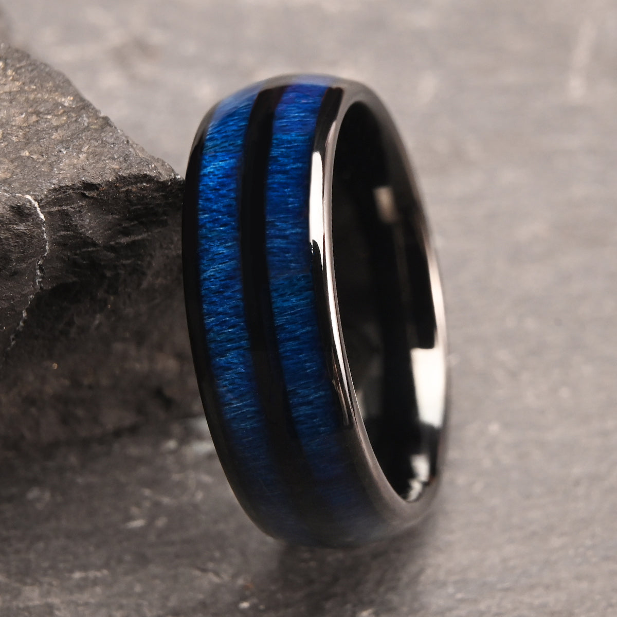 8MM Black Tungsten Carbide Ring, Men's Wedding Bands, Inlaid With Blue Maple Wood, Engagement & Wedding Ring, Promise Ring.-zoom-3